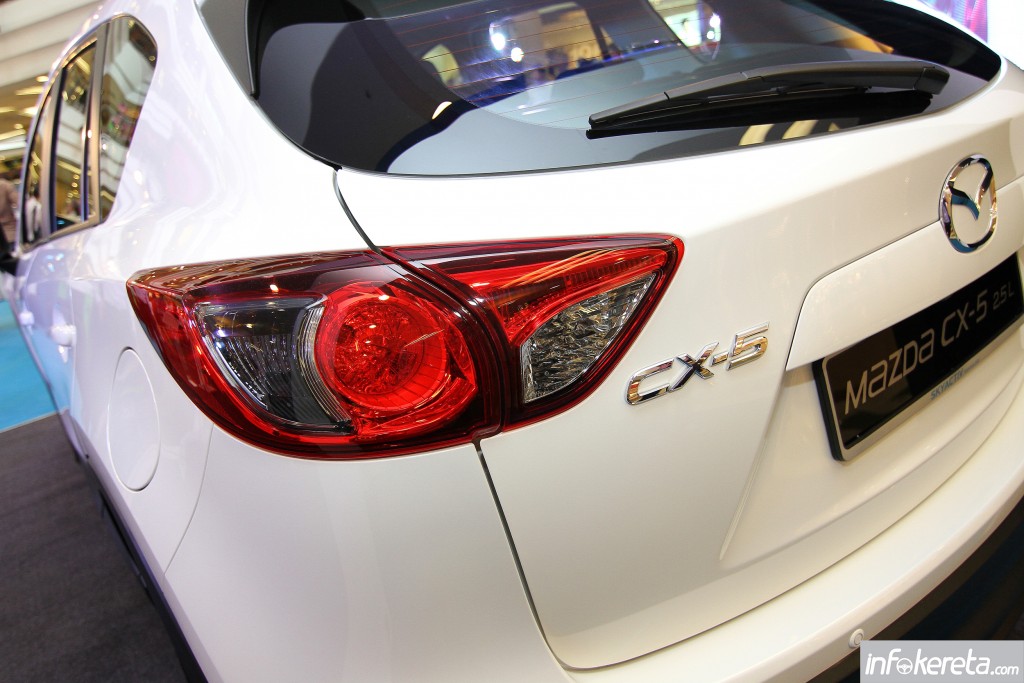 MazdaCX506