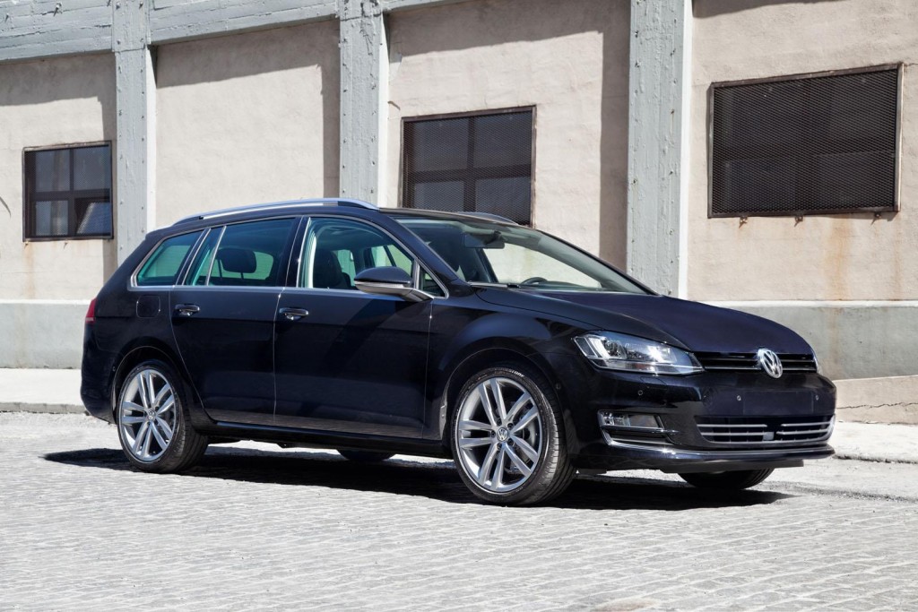 VW_GOLF_SPORTWAGEN_01