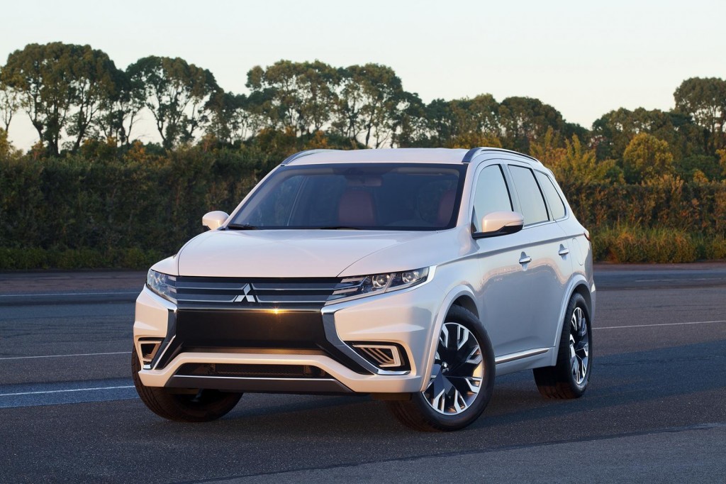 Mitsubishi Outlander PHEV Concept-S_012