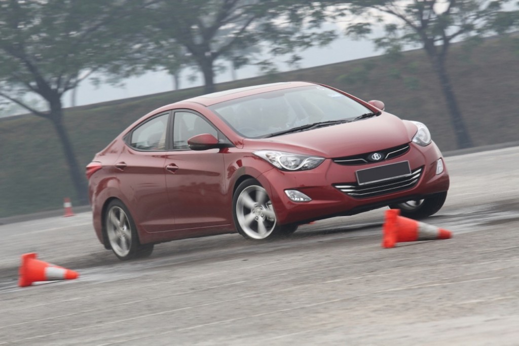 Elantra Slalom