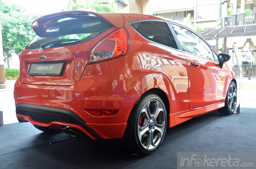 ford-fiesta-st-ik 676