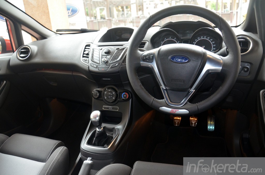 ford-fiesta-st-ik 693