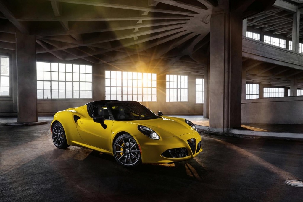 Alfa-Romeo-4C-Spider- 2016-37