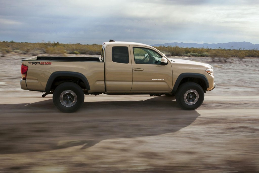 Toyota-tacoma-2016-17