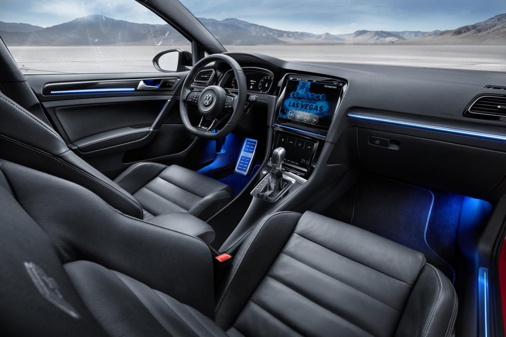 VW_GOLF_R_TOUCH_10