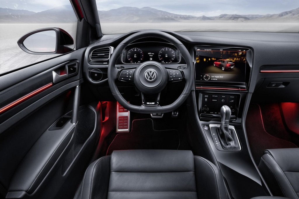 VW_GOLF_R_TOUCH_2