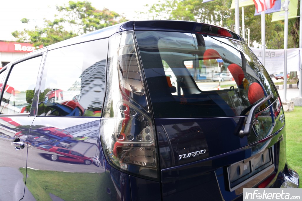 2015_Proton_Exora_Executive_ 010