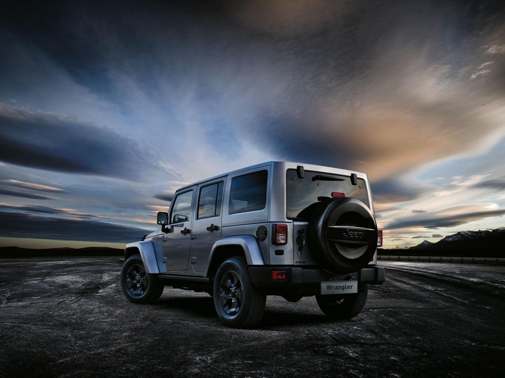 Jeep-Wrangler-Black-EditionII-2