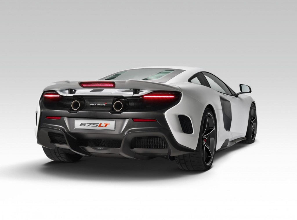 McLaren-675LT-12