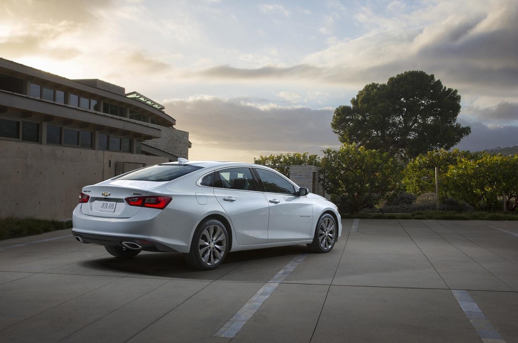 Chevrolet-Malibu-2016-12