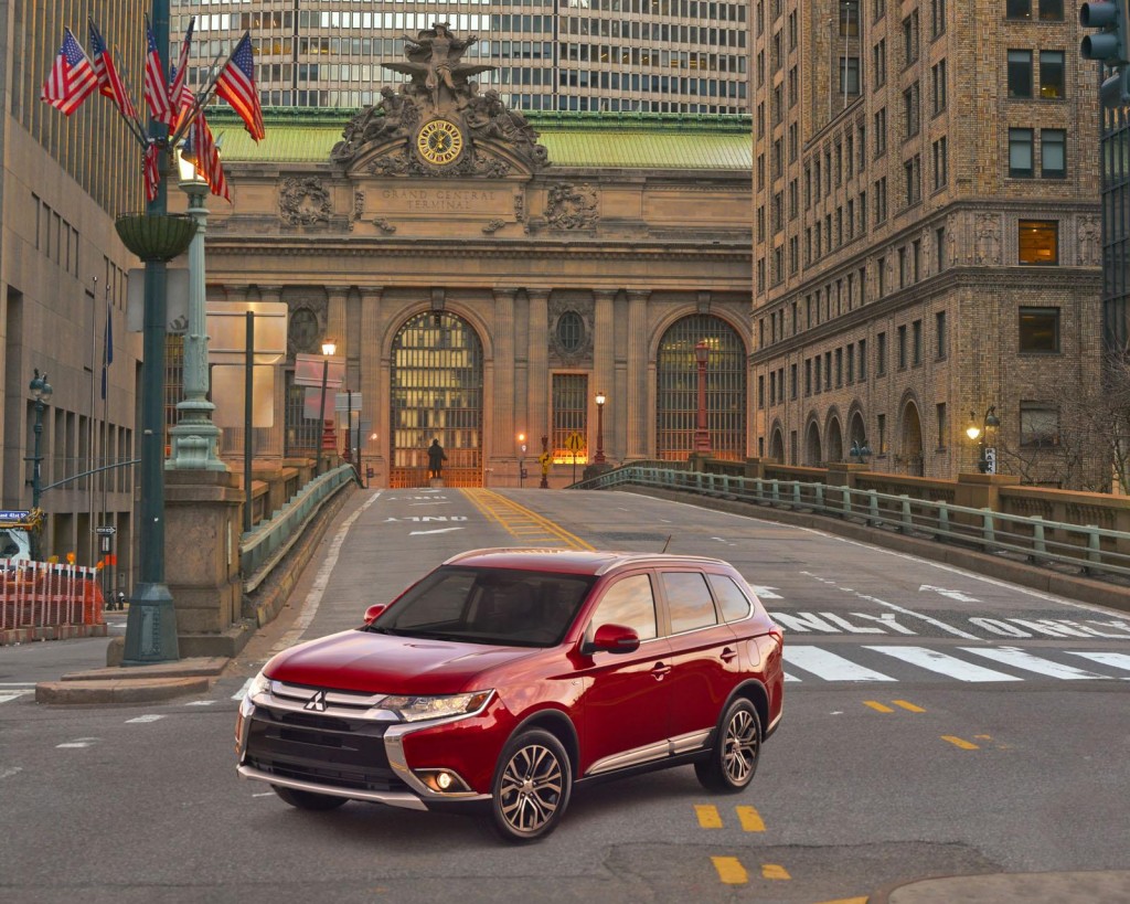 Mitsubishi-Outlander-2016-10