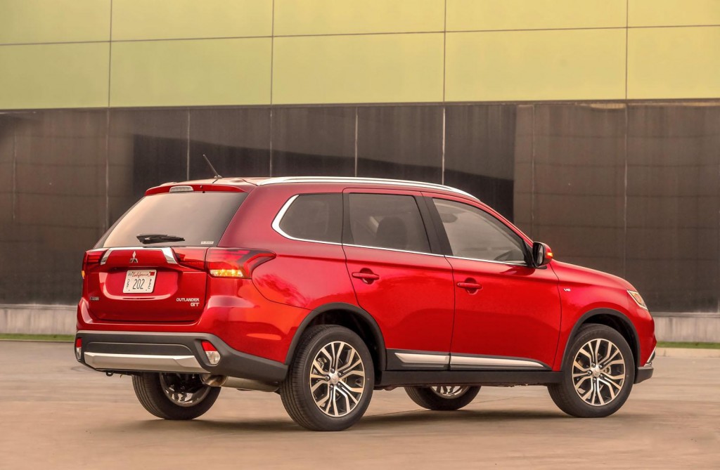 Mitsubishi-Outlander-2016-16