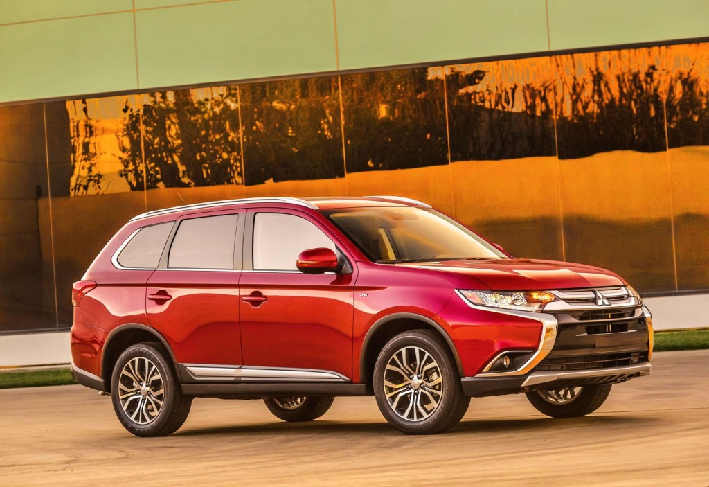 Mitsubishi-Outlander-2016-20