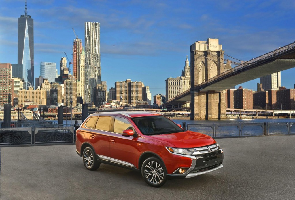 Mitsubishi-Outlander-2016-6