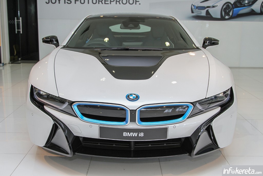 BMWi8_Ext_01