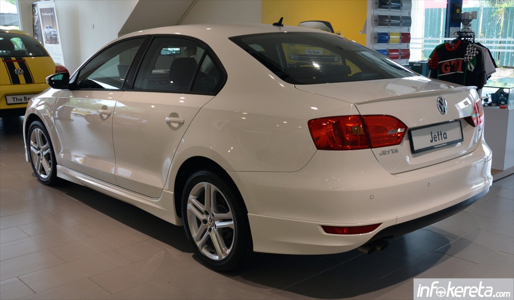 Volkswagen_Jetta_IK 004