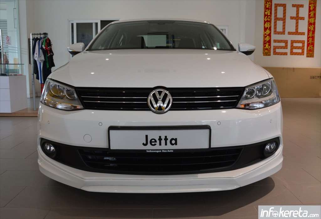 Volkswagen_Jetta_IK 012