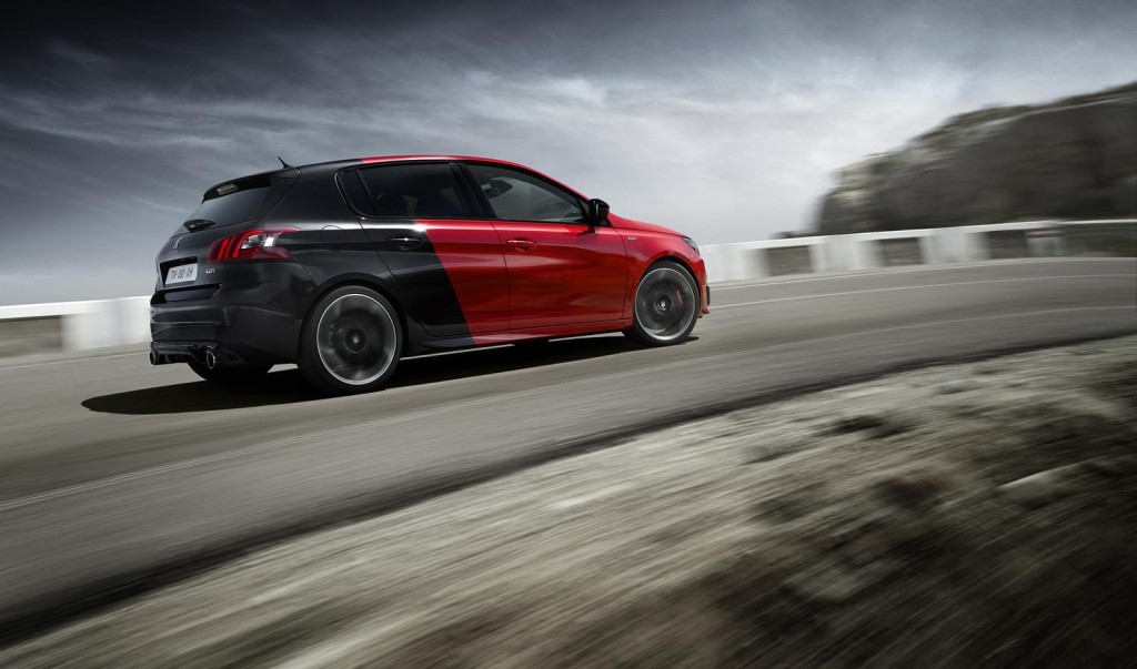 Peugeot_308_GTi_46