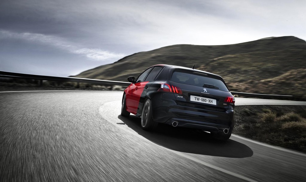 Peugeot_308_GTi_47