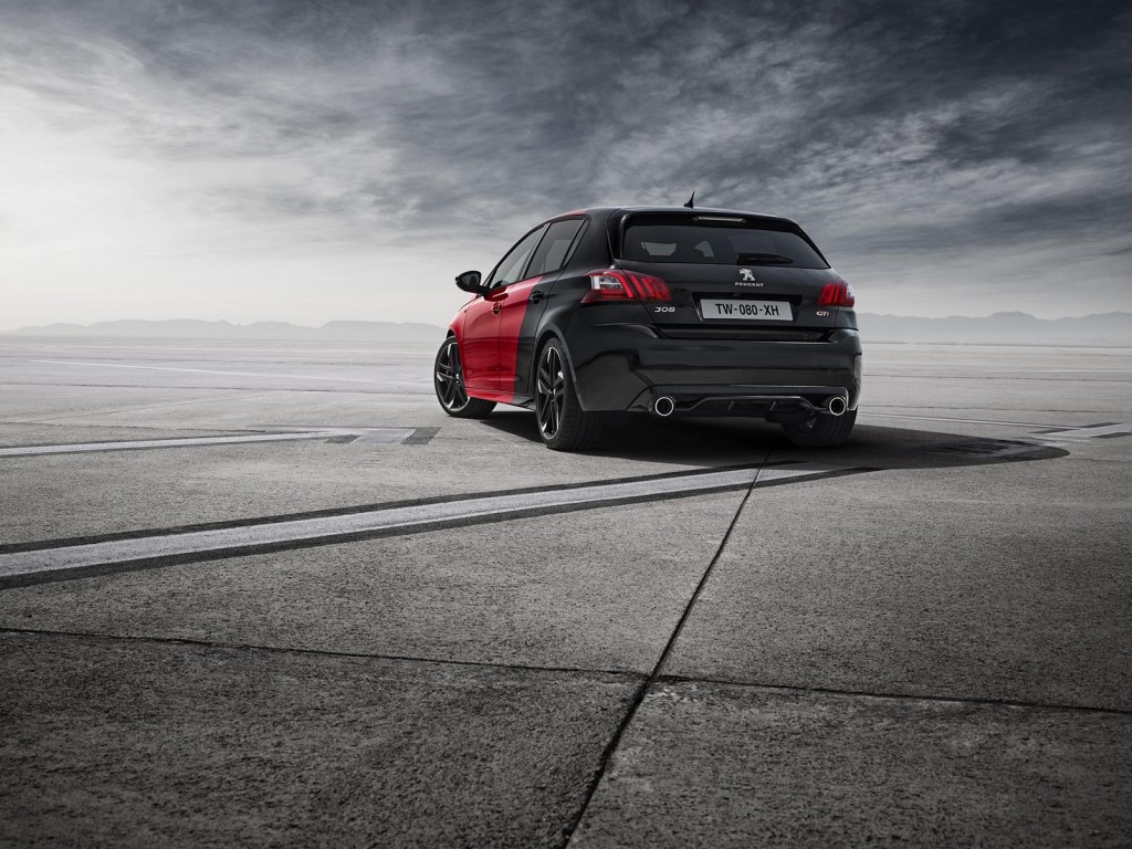 Peugeot_308_GTi_50