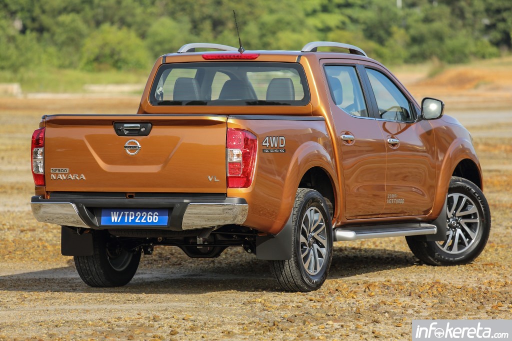 Nissan_NP300_Navara_New_IK 003